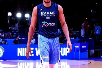 PG电子官网-雄鹿横扫意大利男篮，莫里斯打破历史纪录